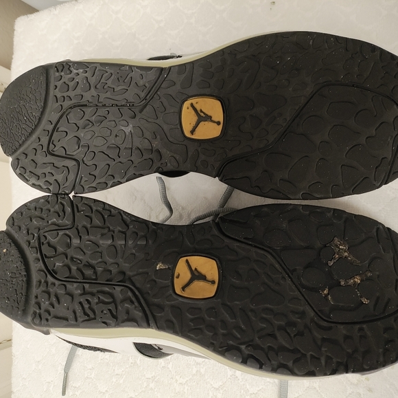 Rare Jordan Alpha Trunner Max Black White Metallic Gold Grey Men’s 8 Damaged - Picture 8 of 11